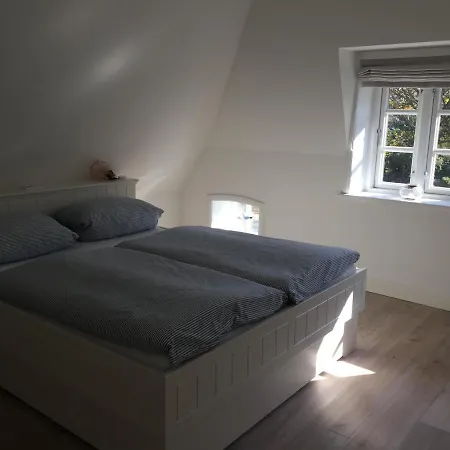 Διαμέρισμα Traumhaftes Reet Gedeckt *